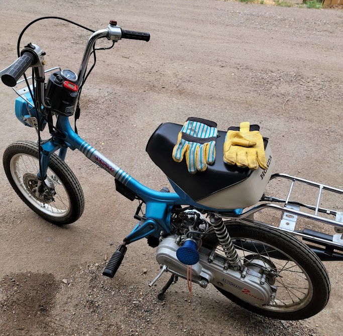 1982 Honda NC50, teal, top-down