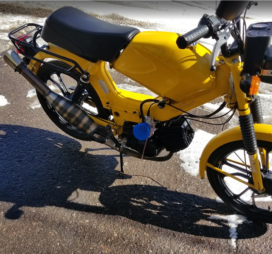 2002 Tomos LX, yellow, snow backdrop